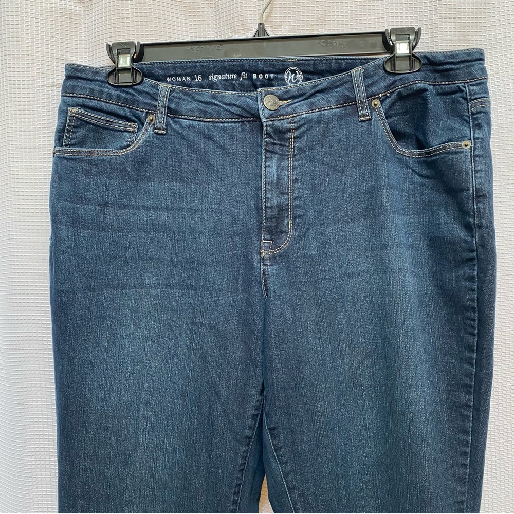 Ladies W62 Signature Fit Biot Cut Stretch Jeans Size 16 View 3